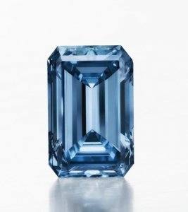 Pink-Diamond-more-expensive-than-Oppenheimer-blue