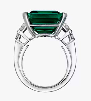 Rockefeller-Emerald-ring-side-view